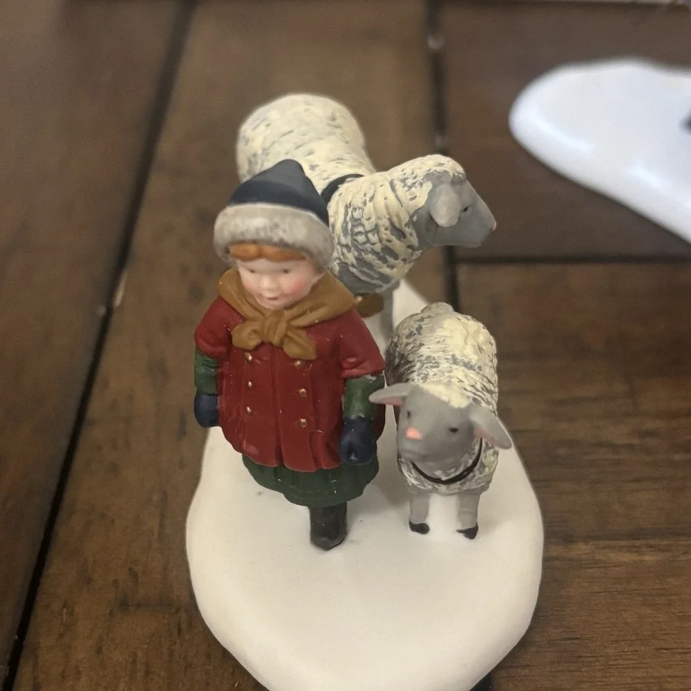 Dept 56 Bringing Fleeces to the Mill Retired Dickens Village Set Of 2 Pc READ